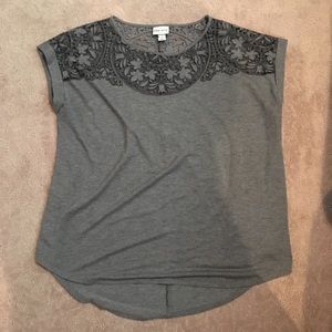 Very comfy Ava & Viv shirt! Excellent condition